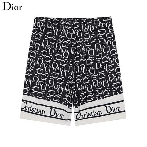 pantalones dior cortos.